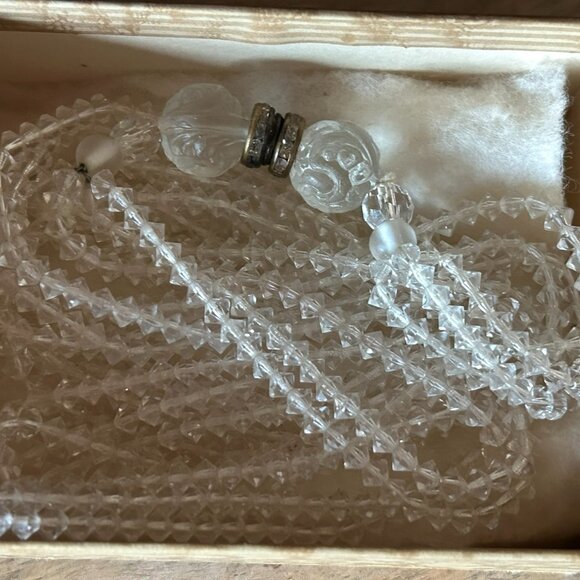 Vintage 4 Strand Clear Glass Bead Necklace with Unique Clasp Gimbel Brothers - Picture 8 of 9